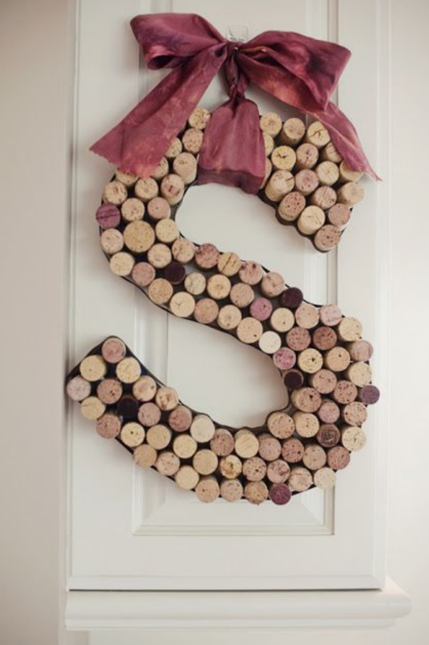 letras con corchos de vino